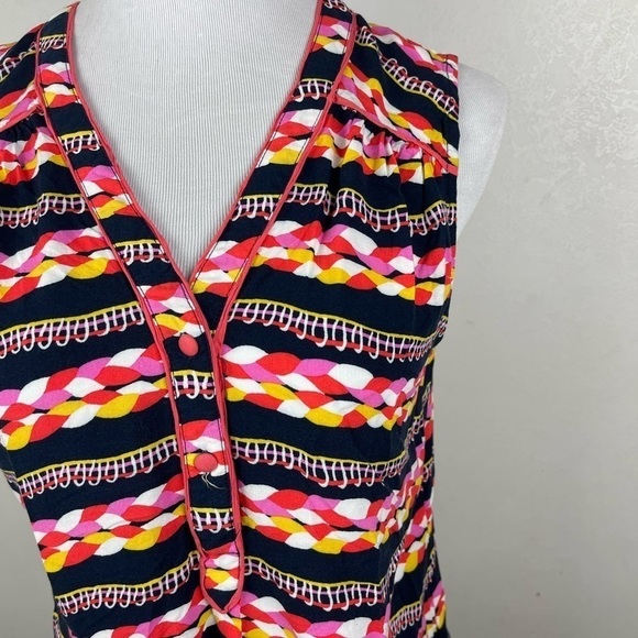 𝅺MODCLOTH Sleeveless Blouse V-neck Large - Picture 2 of 10